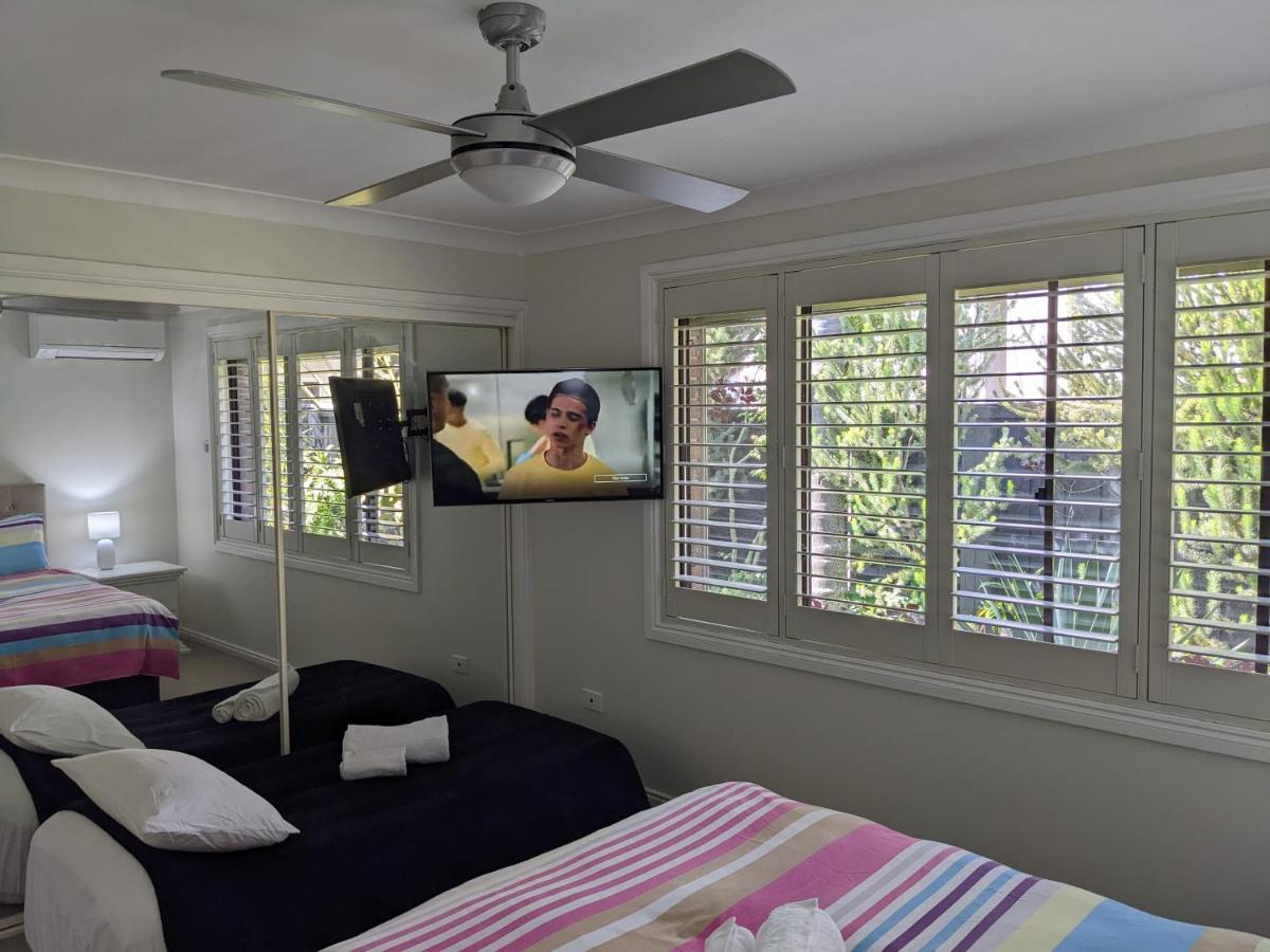 Beachside Villa Ettalong Beach Exterior photo